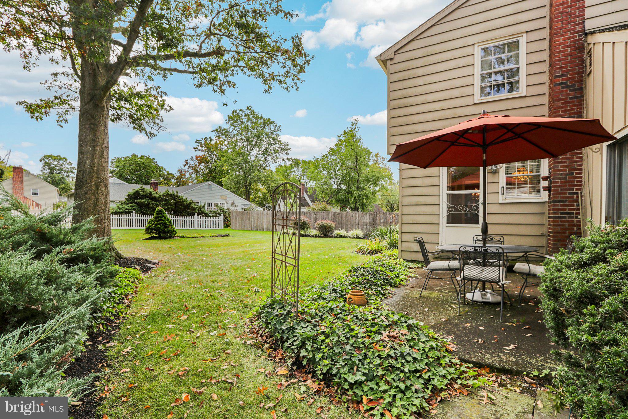 525 PELHAM ROAD