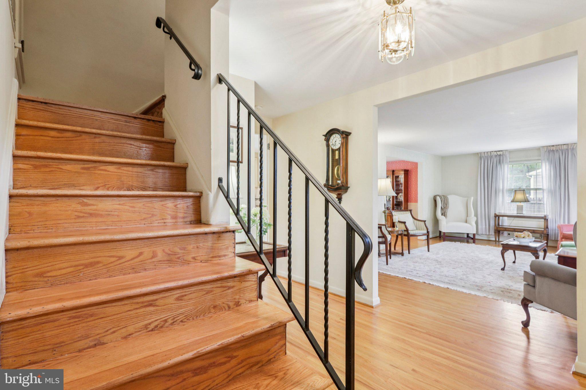 525 PELHAM ROAD