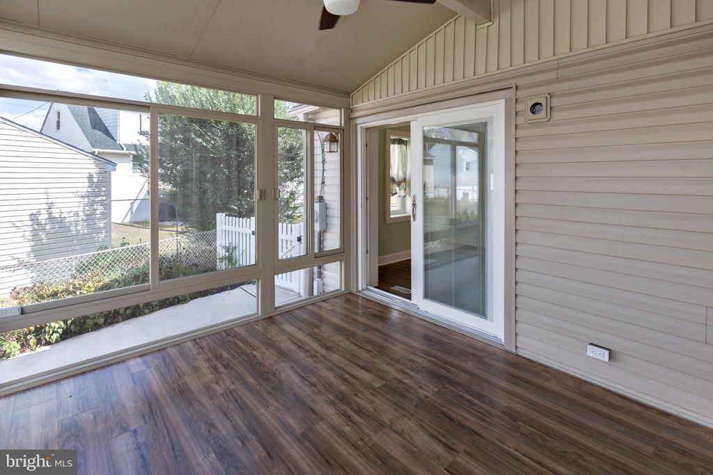 209 LAKE DRIVE