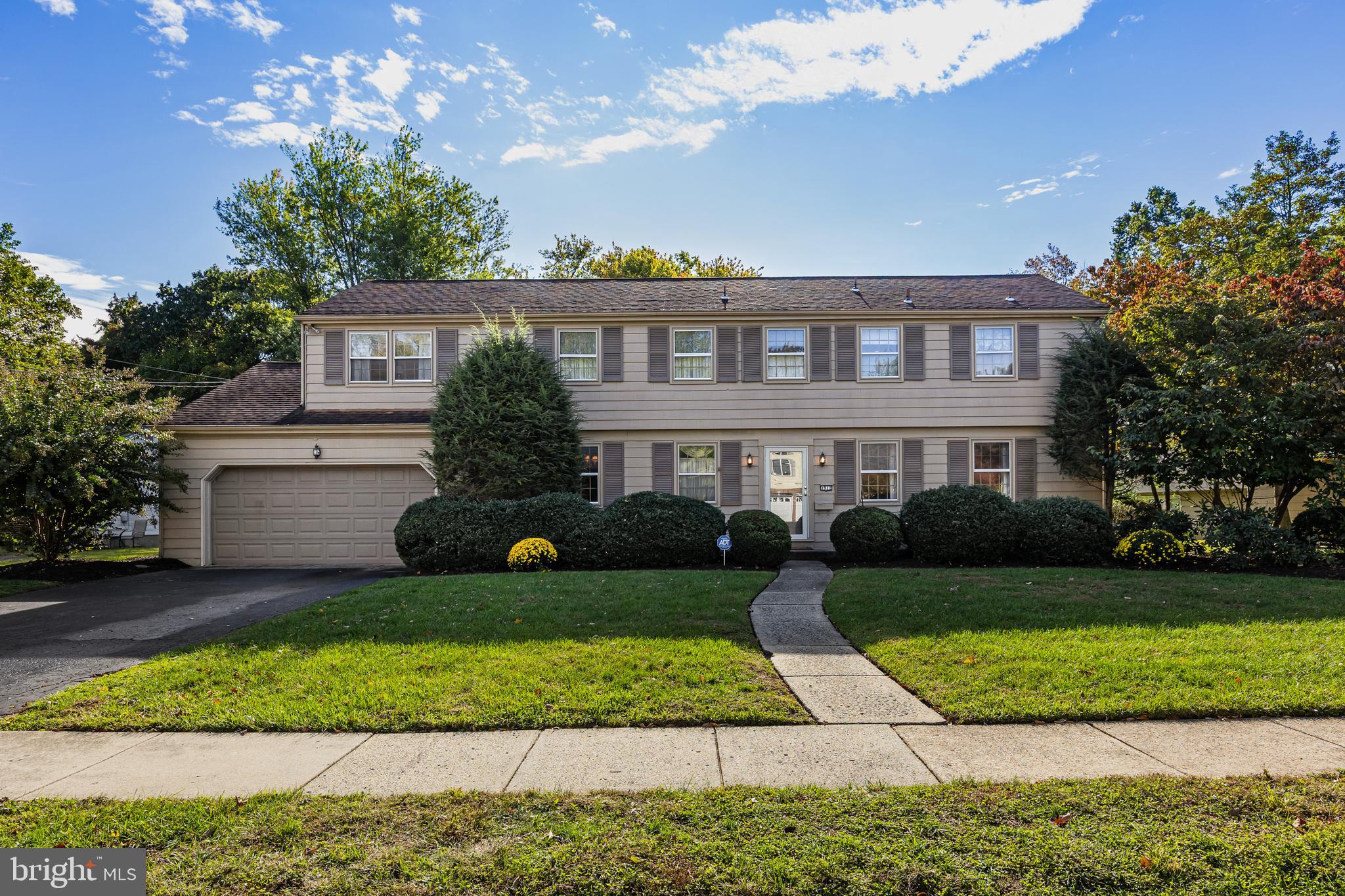 1912 CARDINAL LAKE DRIVE