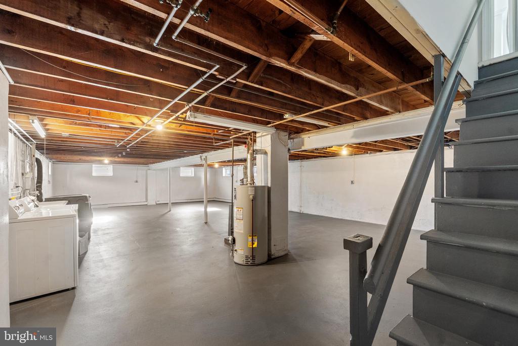 18 YALE AVENUE