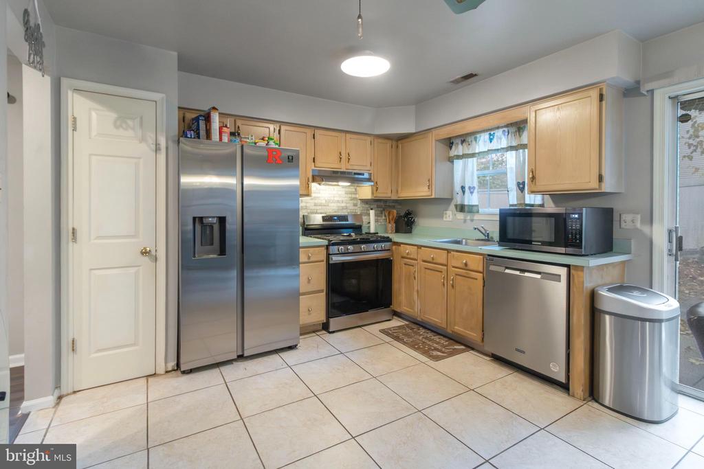 2701 TALL PINES