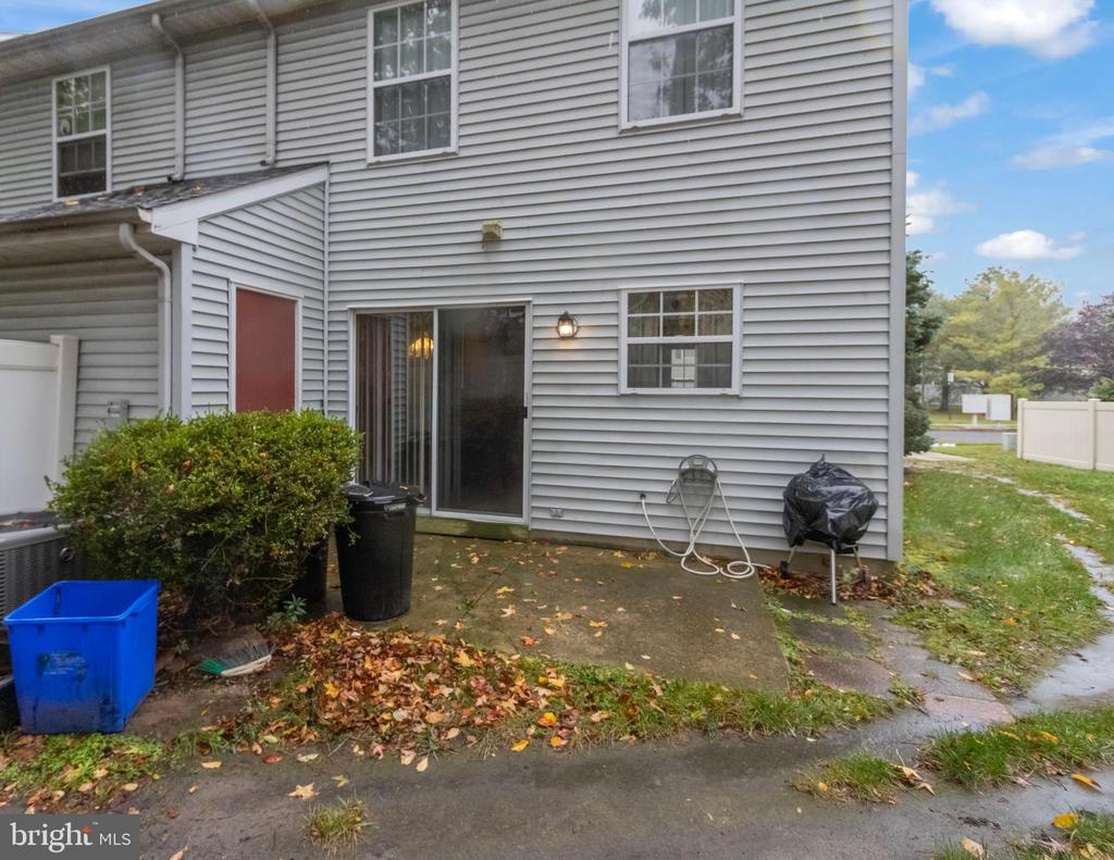 2701 TALL PINES