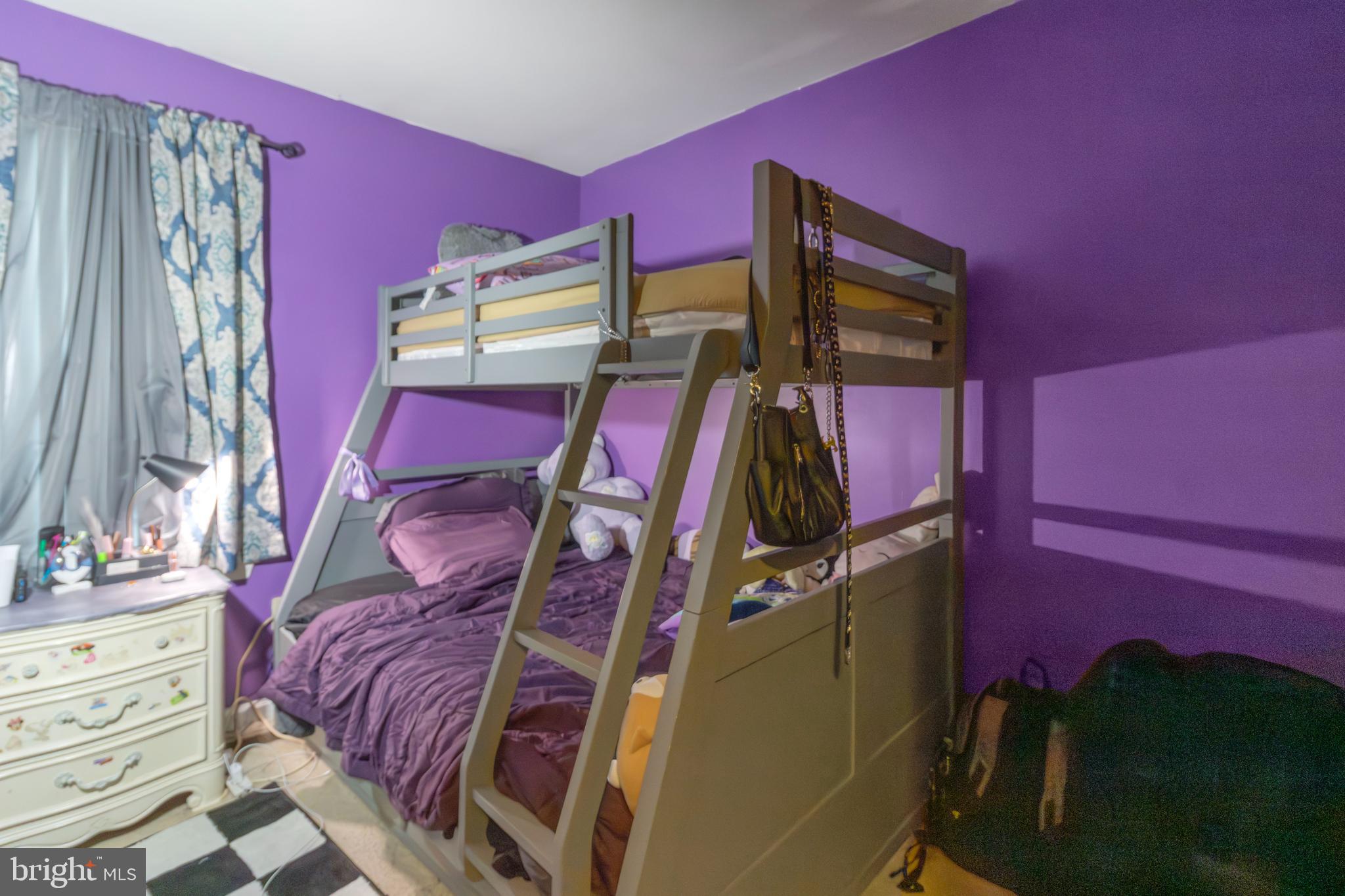 2701 TALL PINES