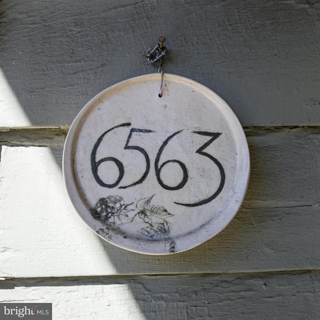 6563 PARK AVENUE