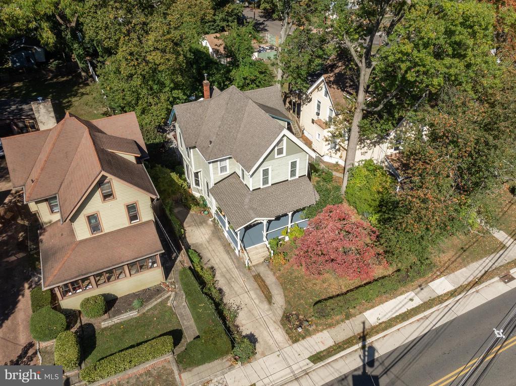 6563 PARK AVENUE