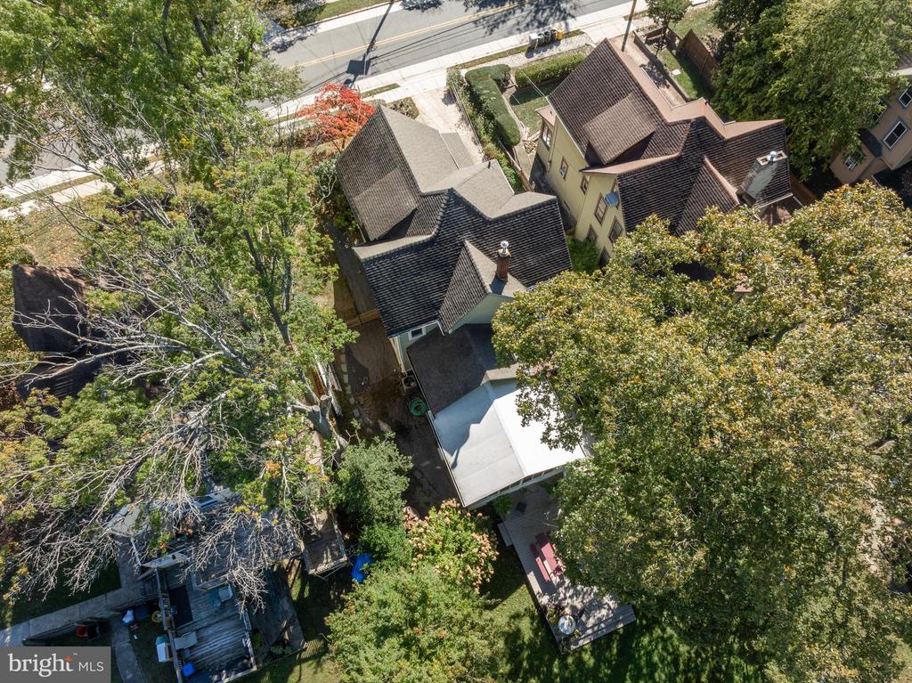 6563 PARK AVENUE