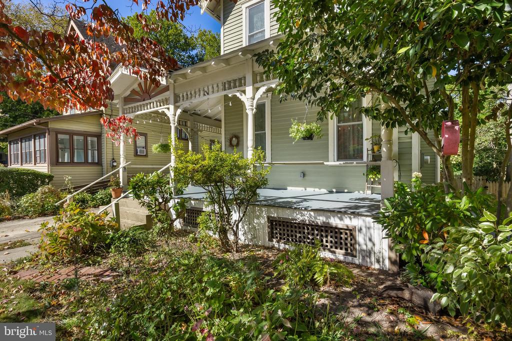 6563 PARK AVENUE