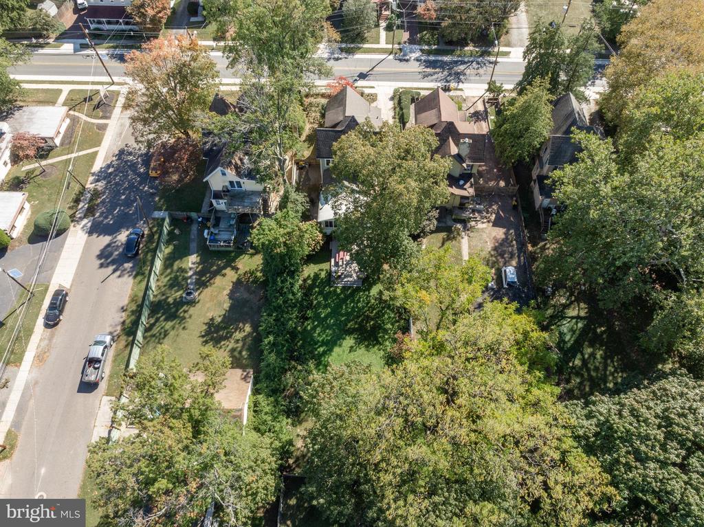 6563 PARK AVENUE