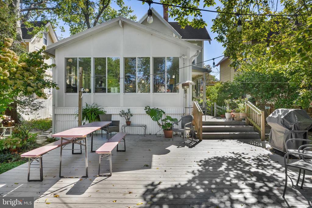 6563 PARK AVENUE