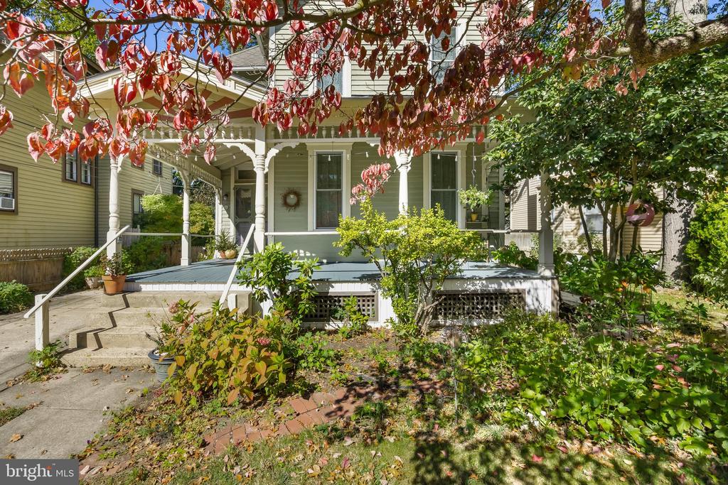 6563 PARK AVENUE