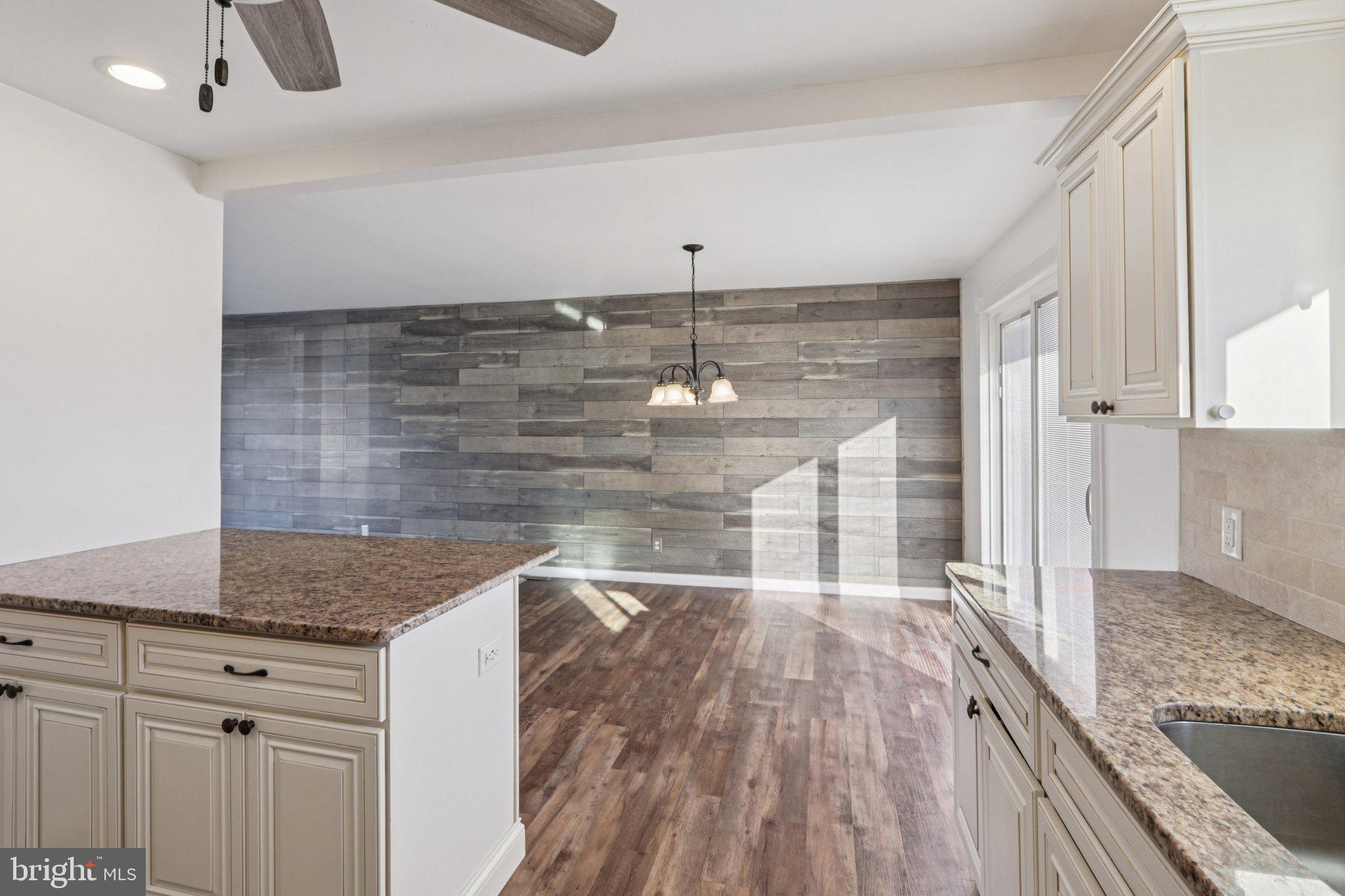 1042 SURREY ROAD