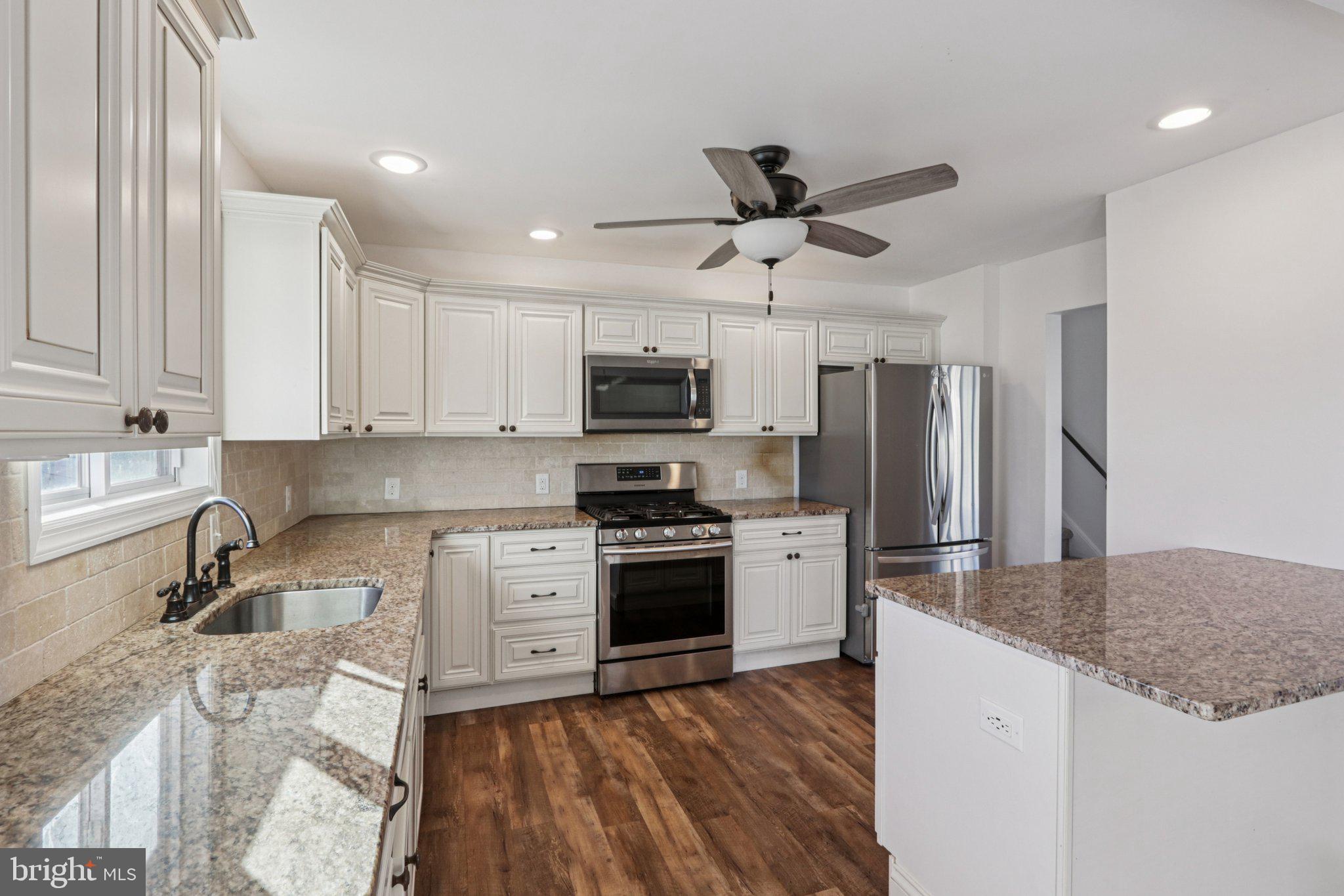 1042 SURREY ROAD