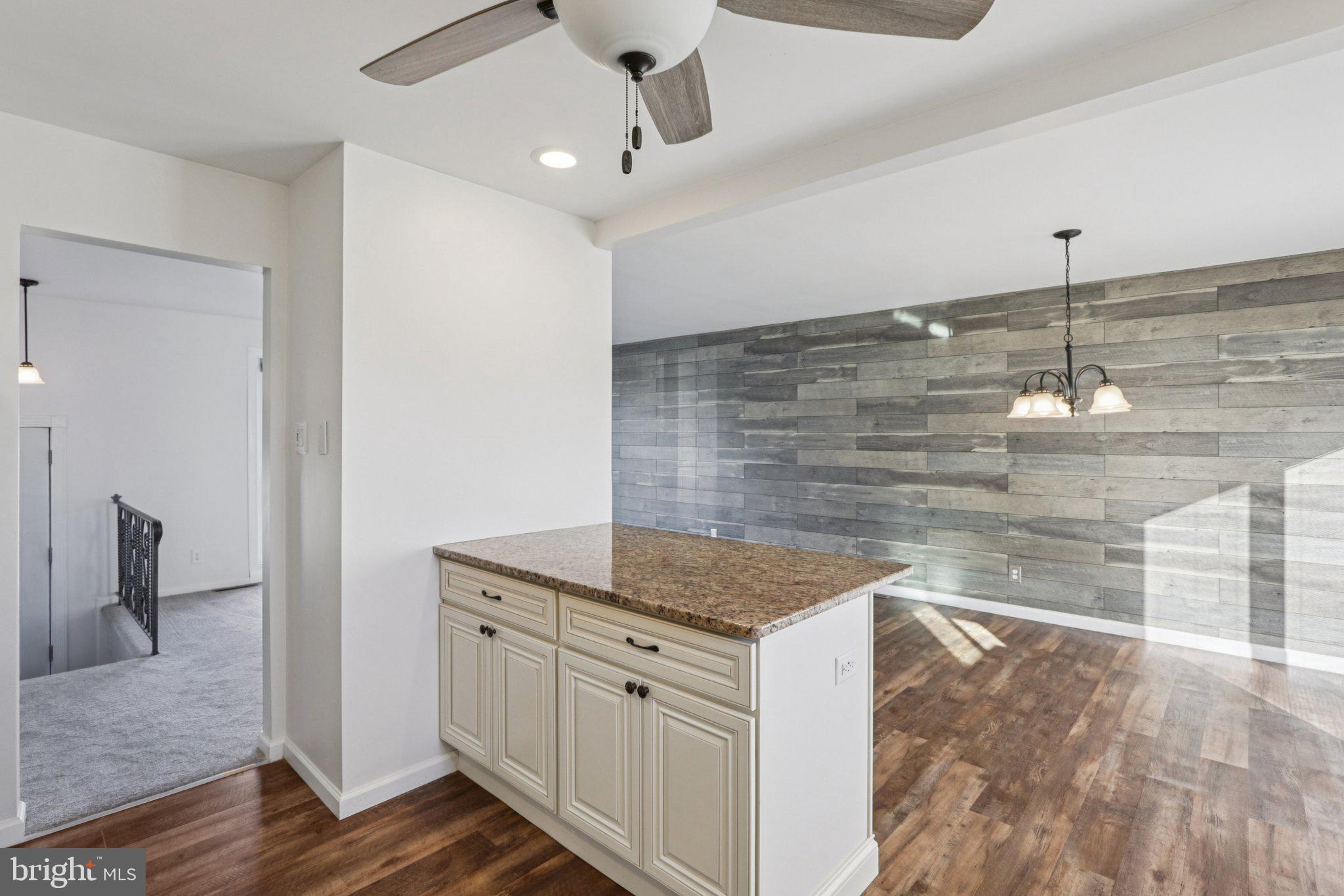 1042 SURREY ROAD