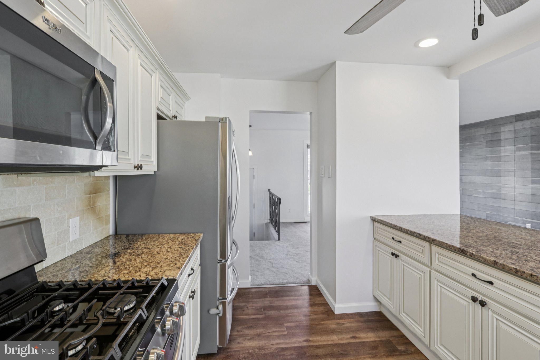 1042 SURREY ROAD