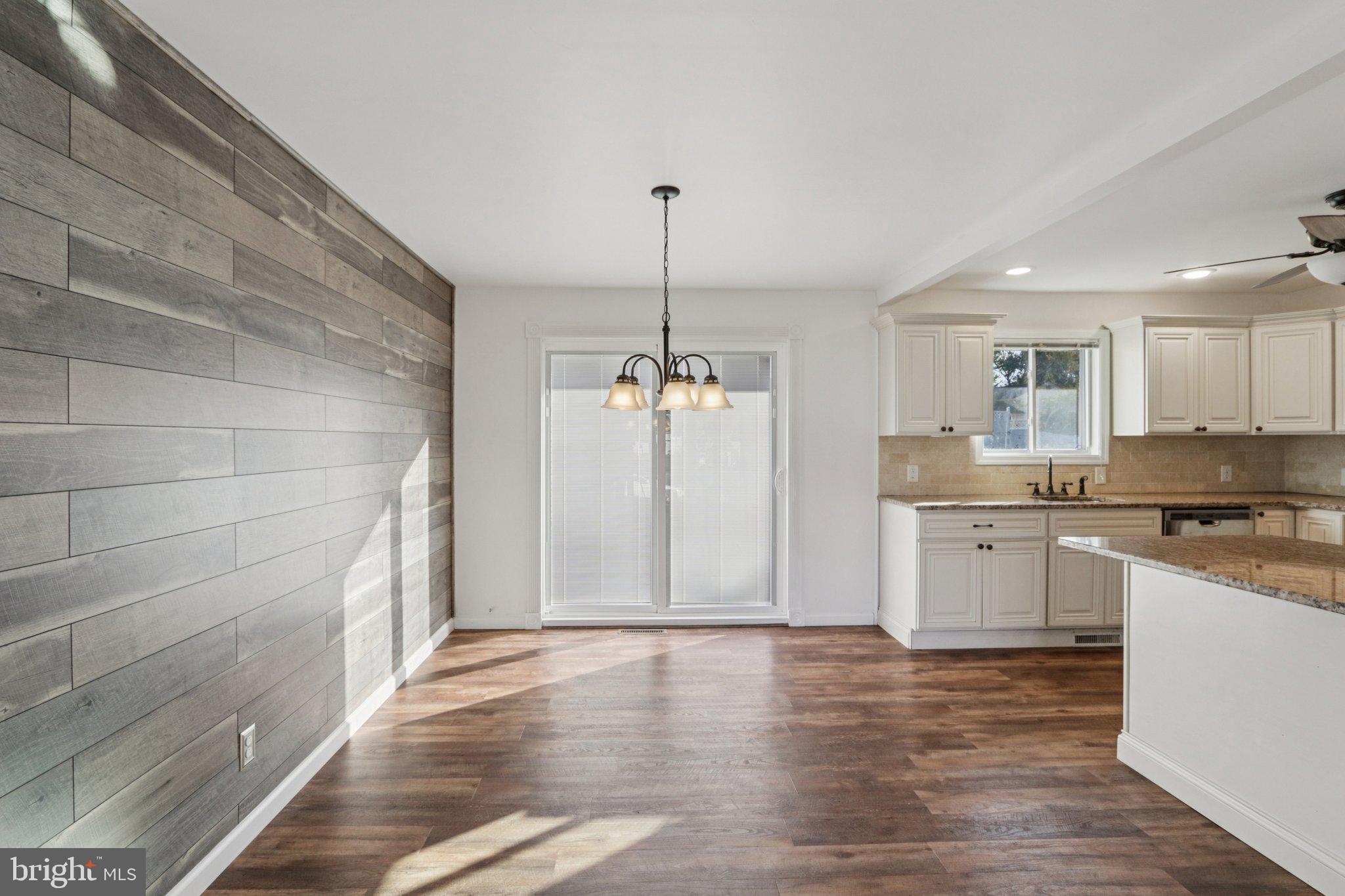 1042 SURREY ROAD