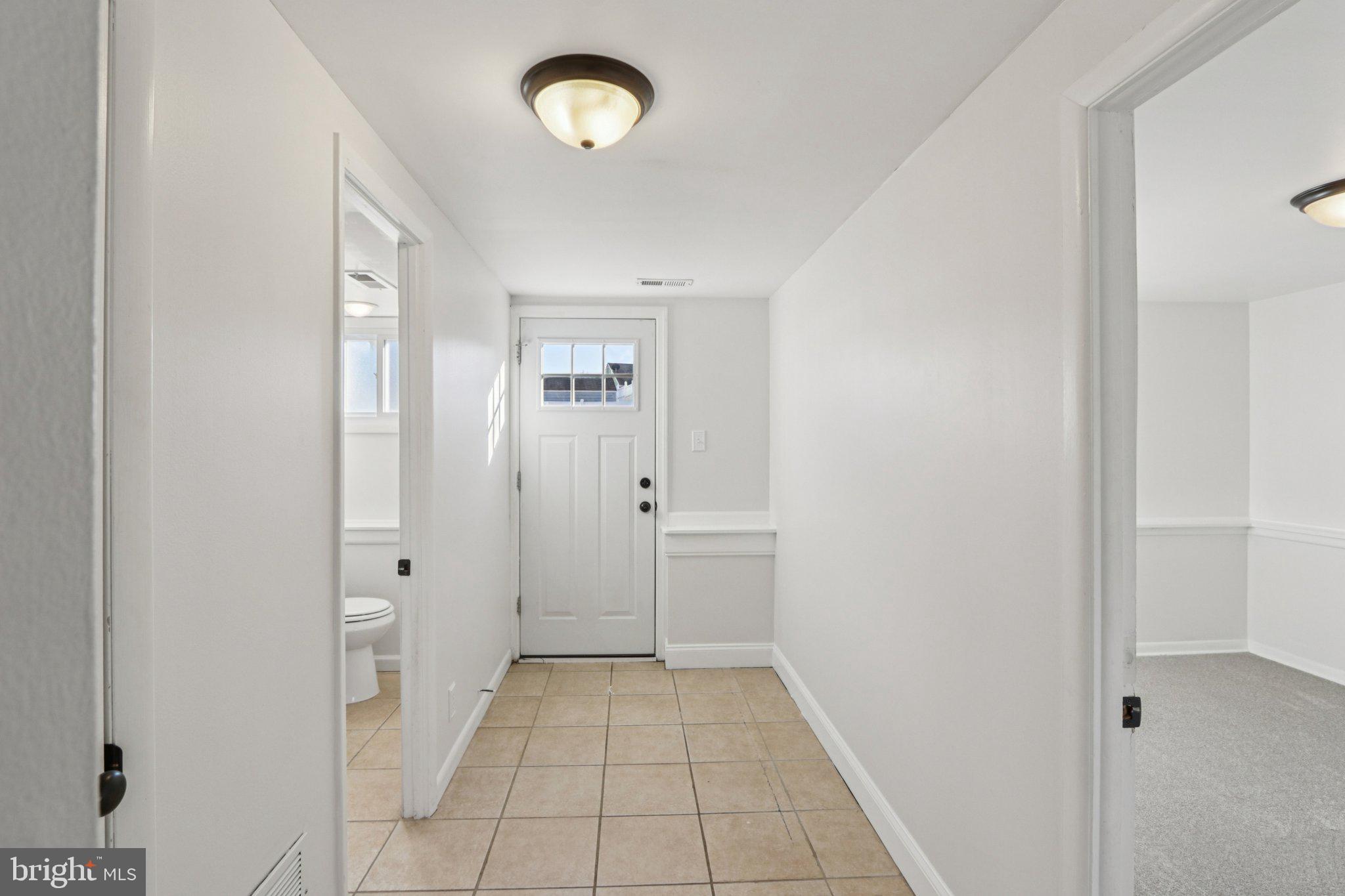 1042 SURREY ROAD