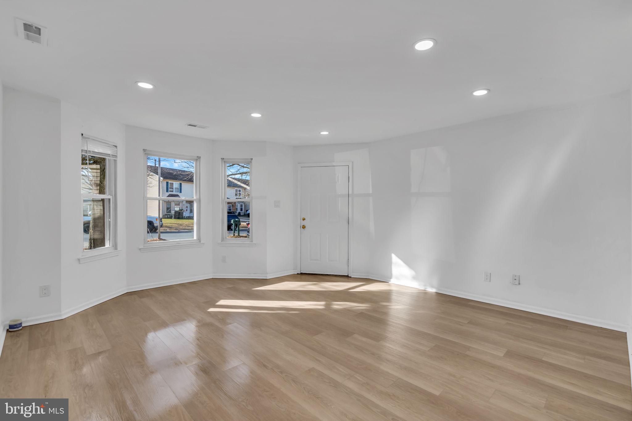 54 HOPEWELL LANE A