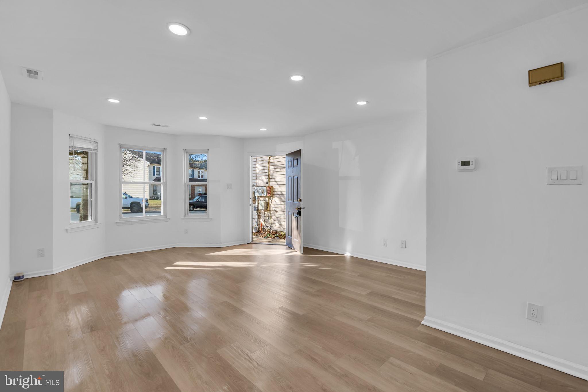 54 HOPEWELL LANE A