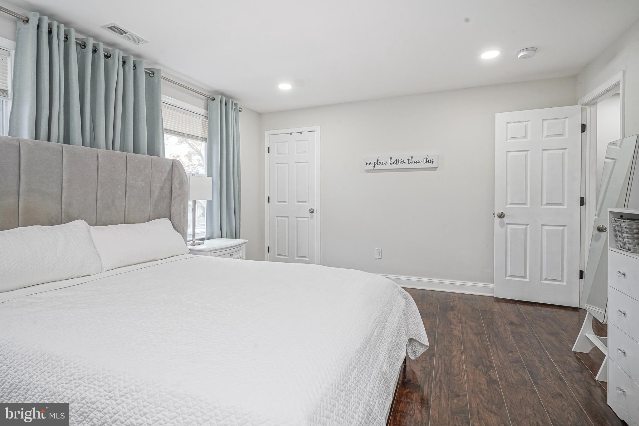 48 MEMPHIS COURT