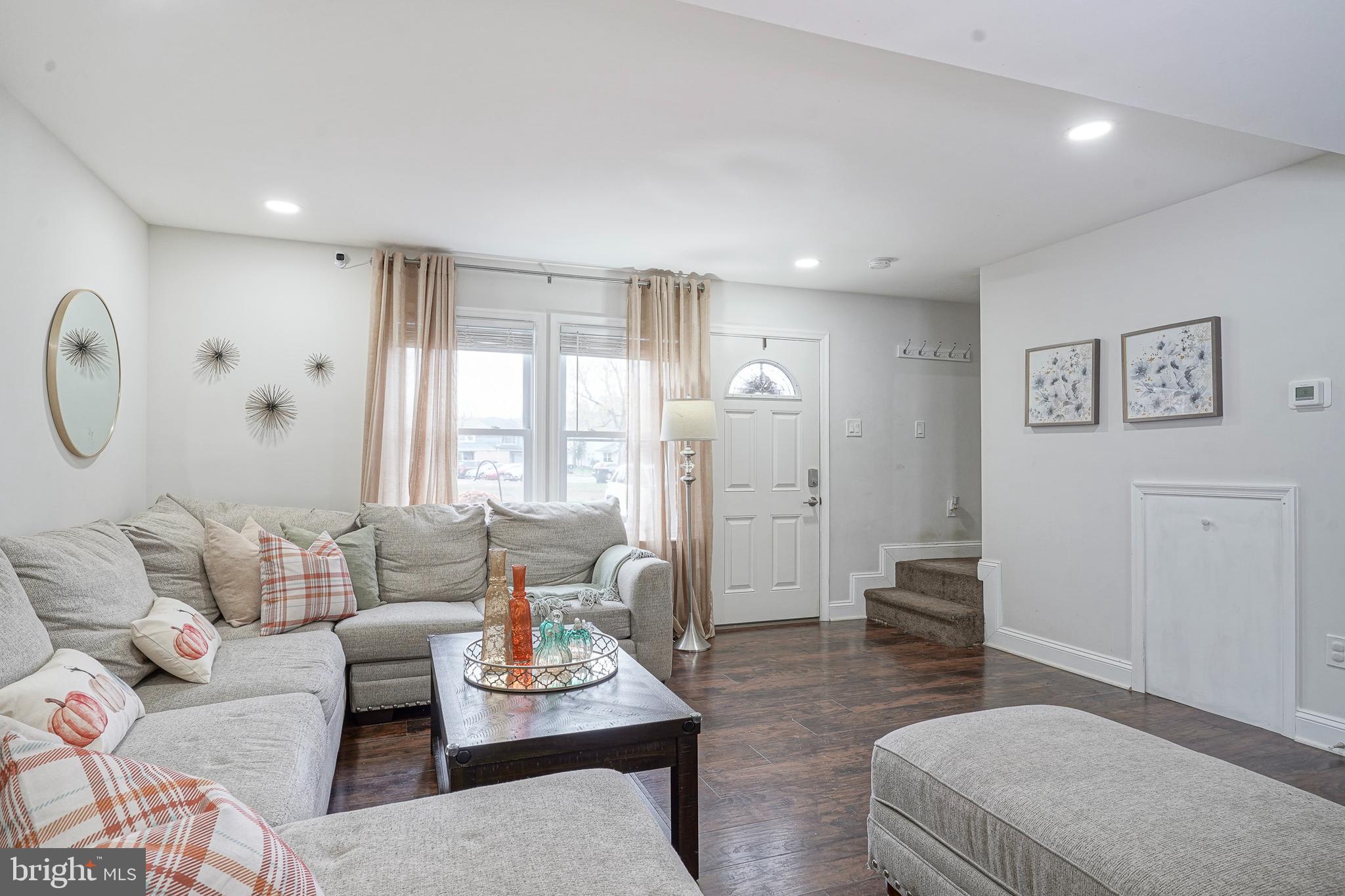 48 MEMPHIS COURT