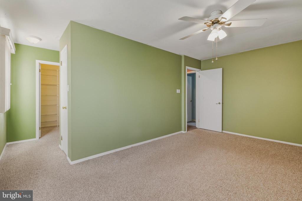 8221 CORBETT