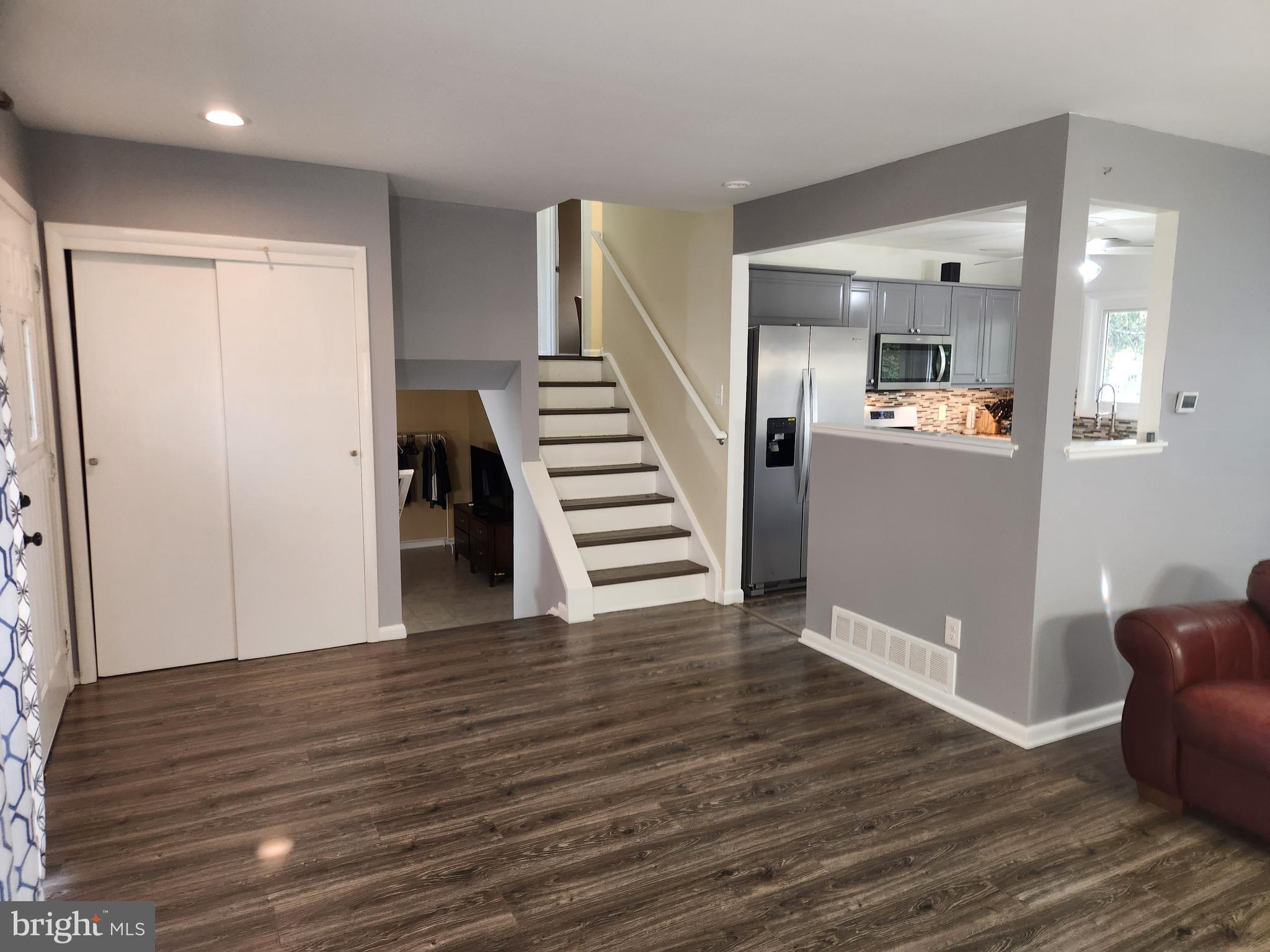 27 LILLIAN PLACE