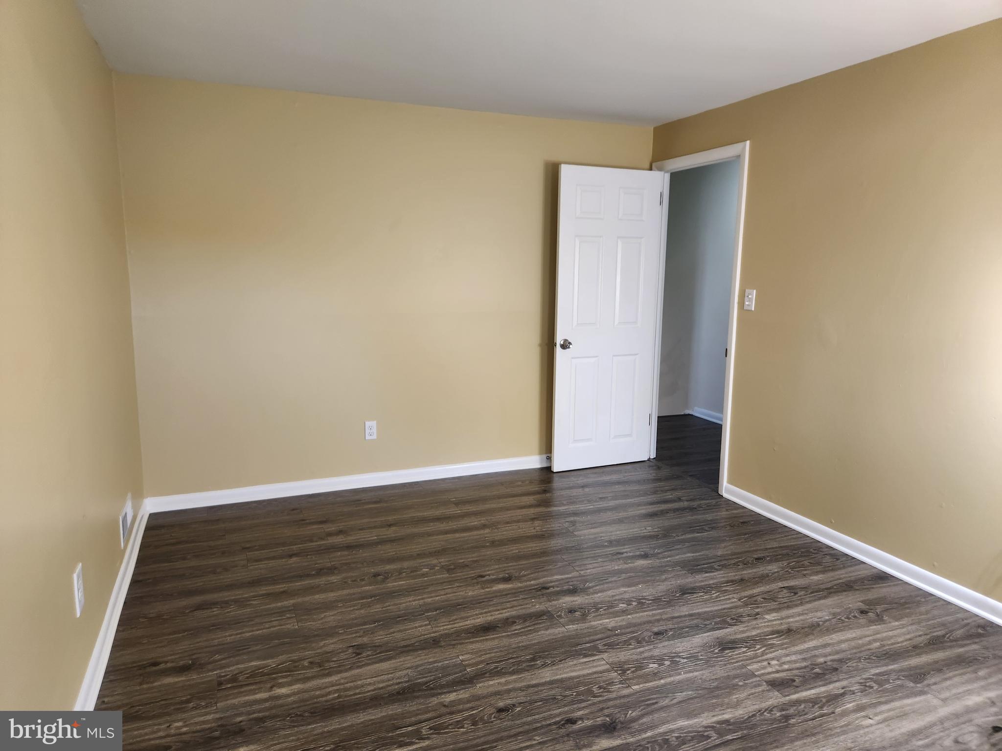 27 LILLIAN PLACE