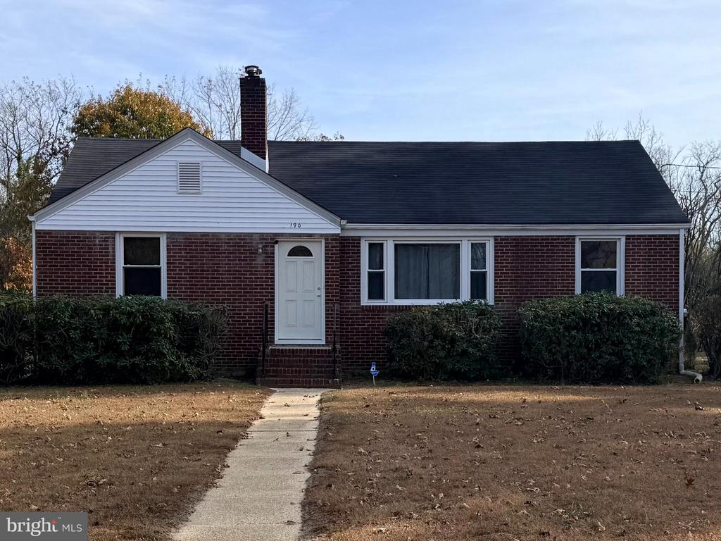 190 WATERFORD ROAD