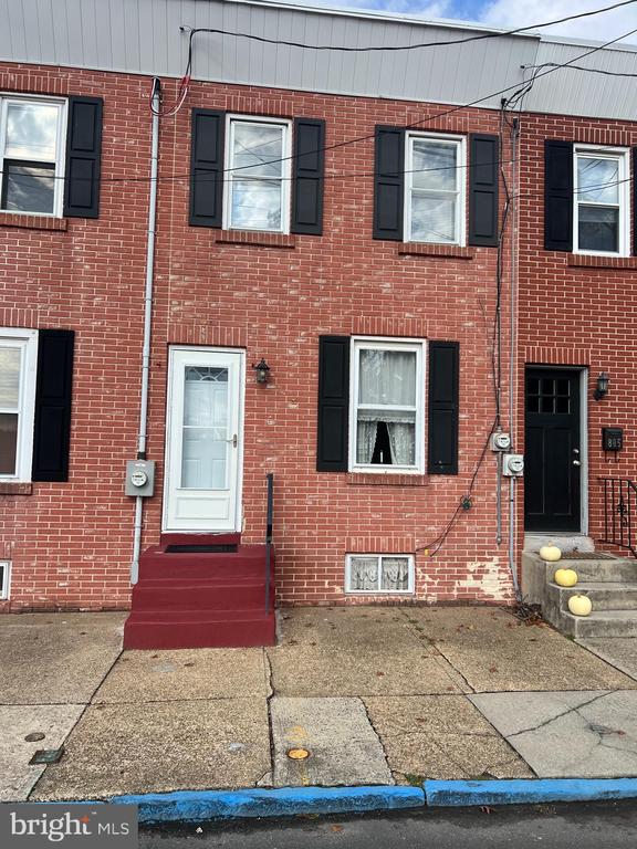 803 PAUL STREET