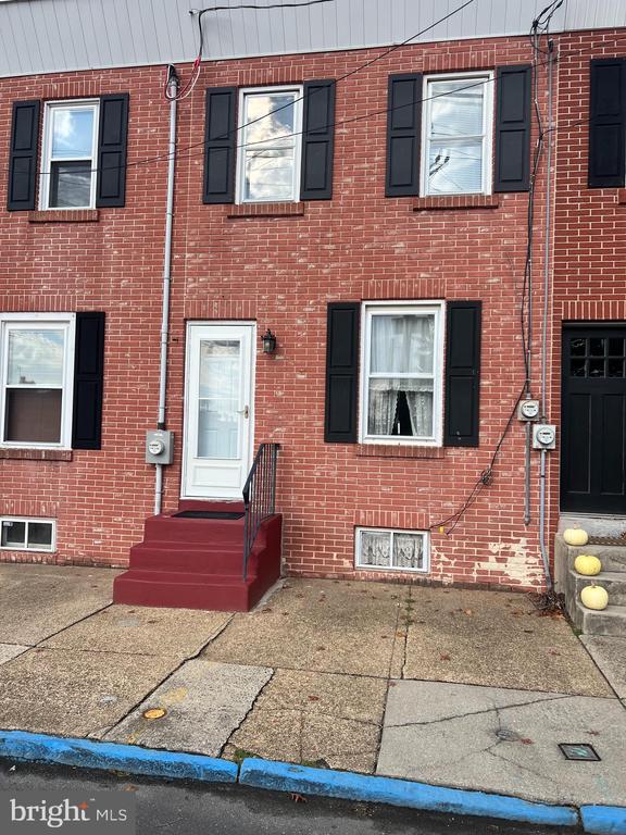 803 PAUL STREET