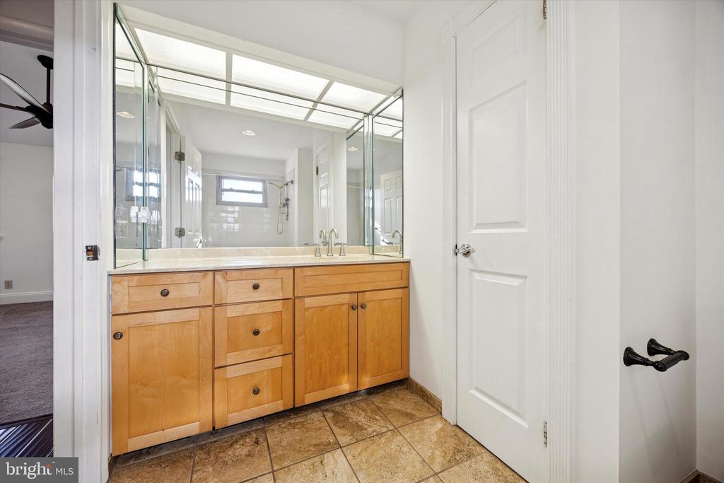 4 FAIRHAVEN COURT