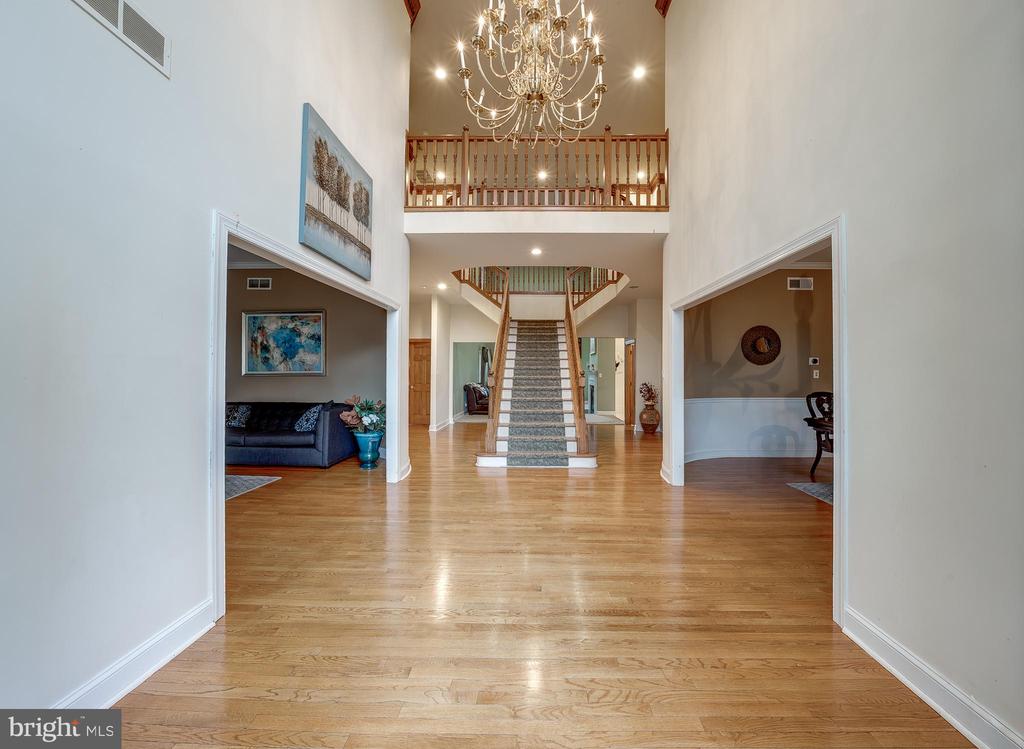 6 OAK RIDGE DRIVE