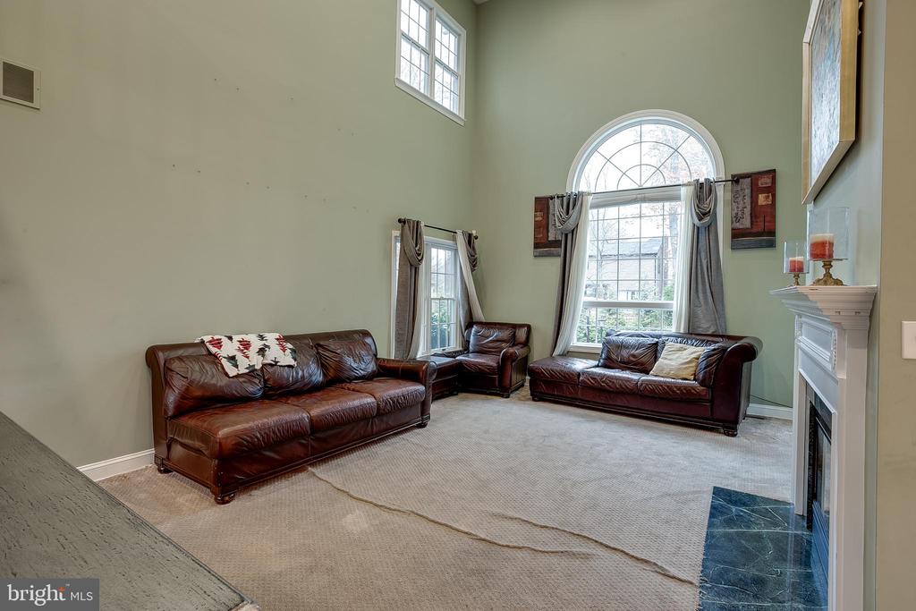 6 OAK RIDGE DRIVE