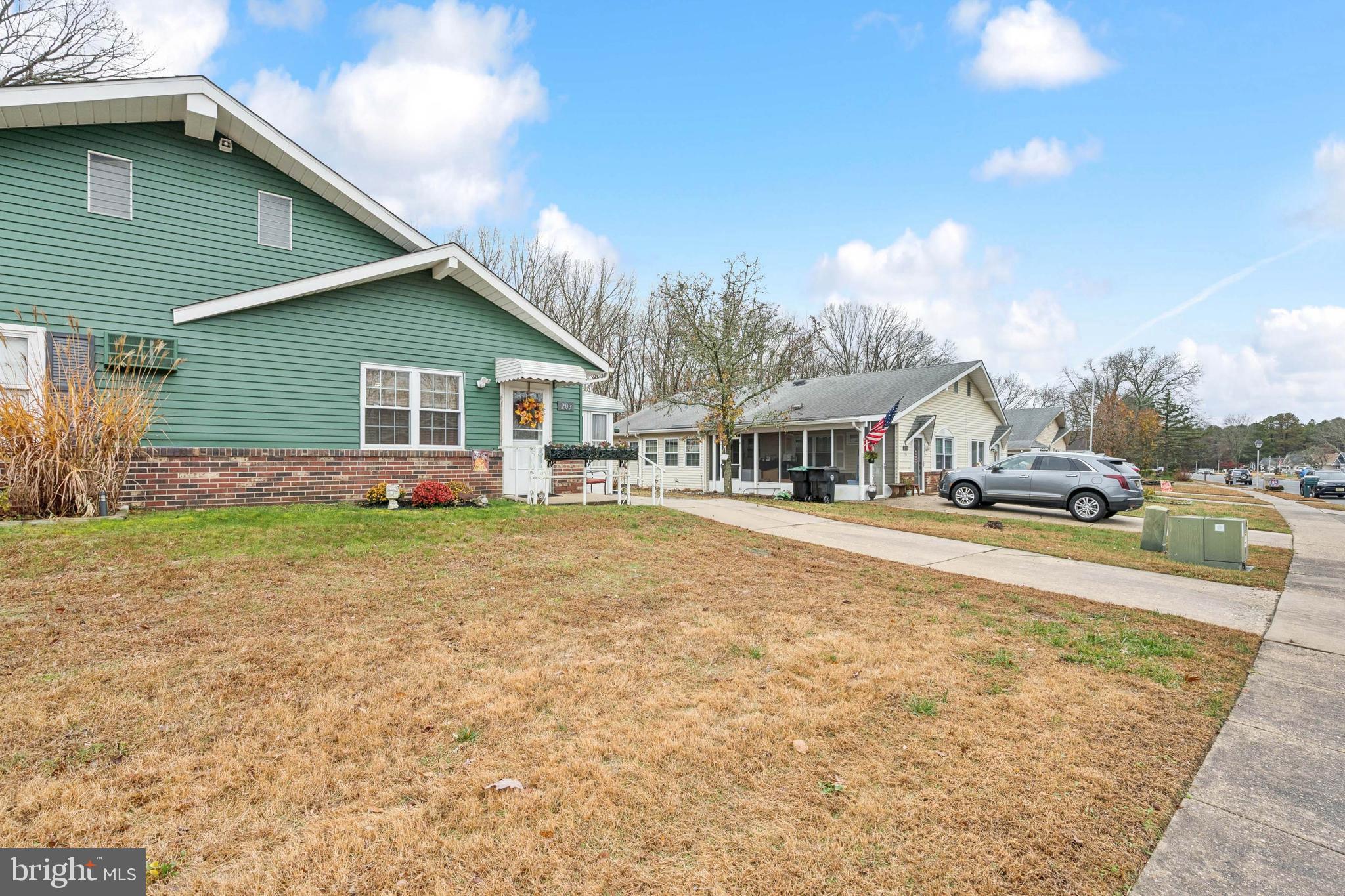 203 ELMTOWNE BOULEVARD