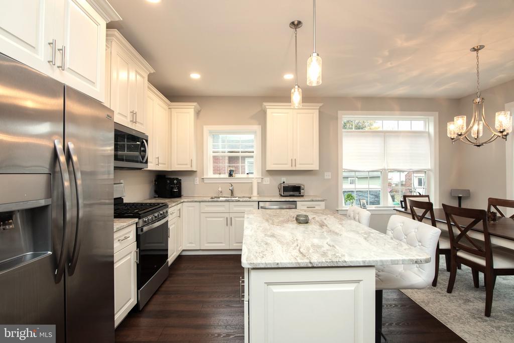 105 VASSAR AVE
