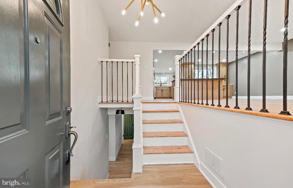 205 E TAMPA AVENUE