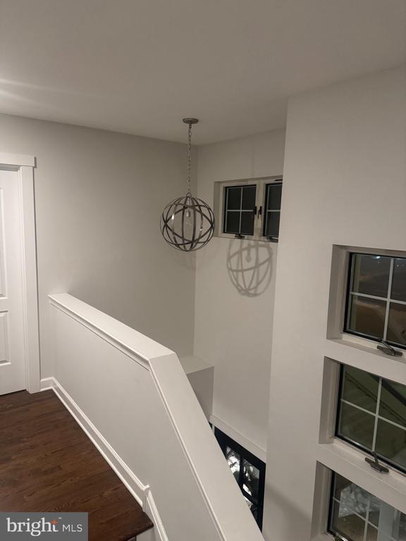 7 TIMBERLINE DRIVE