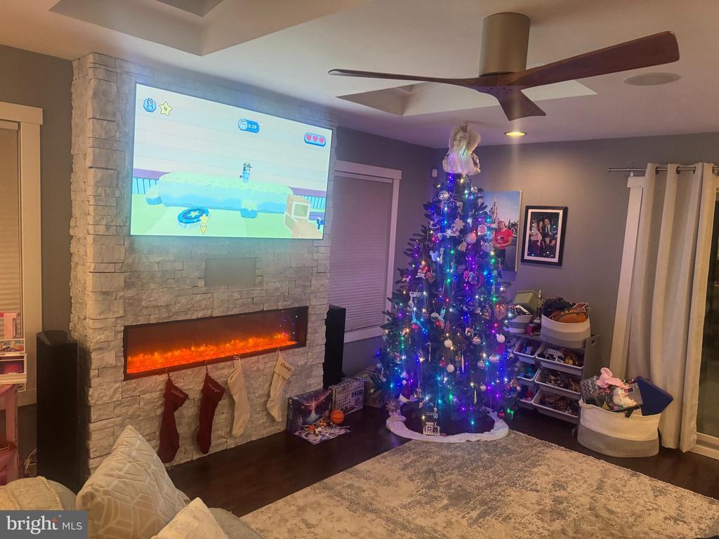 7 TIMBERLINE DRIVE