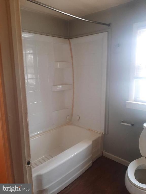 214 N BLACK HORSE PIKE C