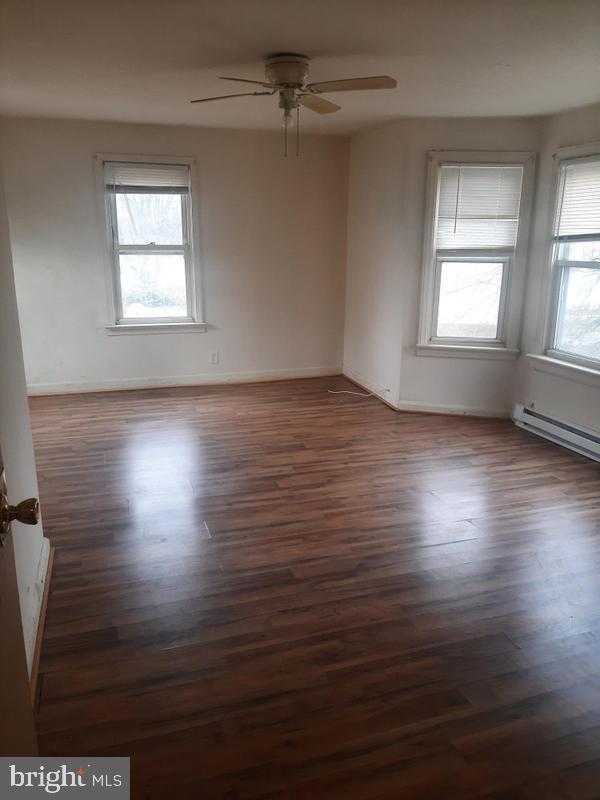 214 N BLACK HORSE PIKE C