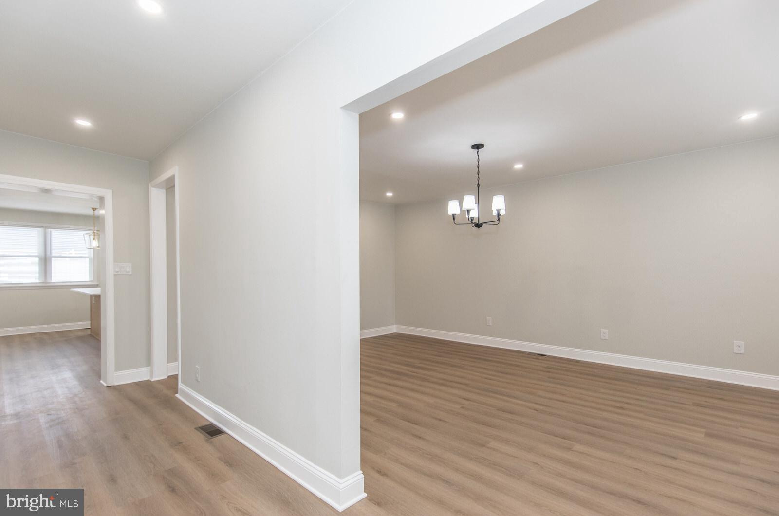 17 KENDALL BOULEVARD