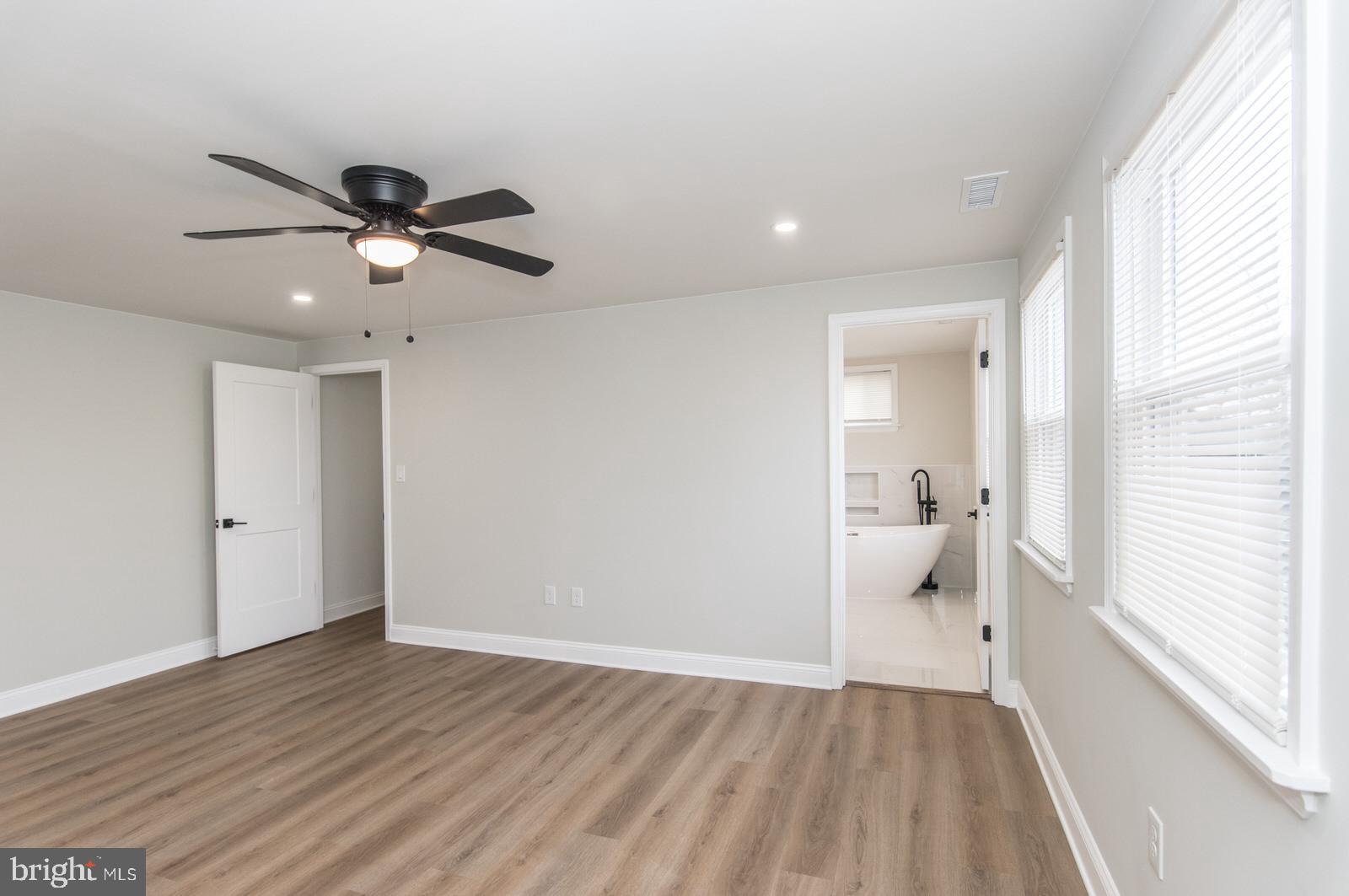 17 KENDALL BOULEVARD