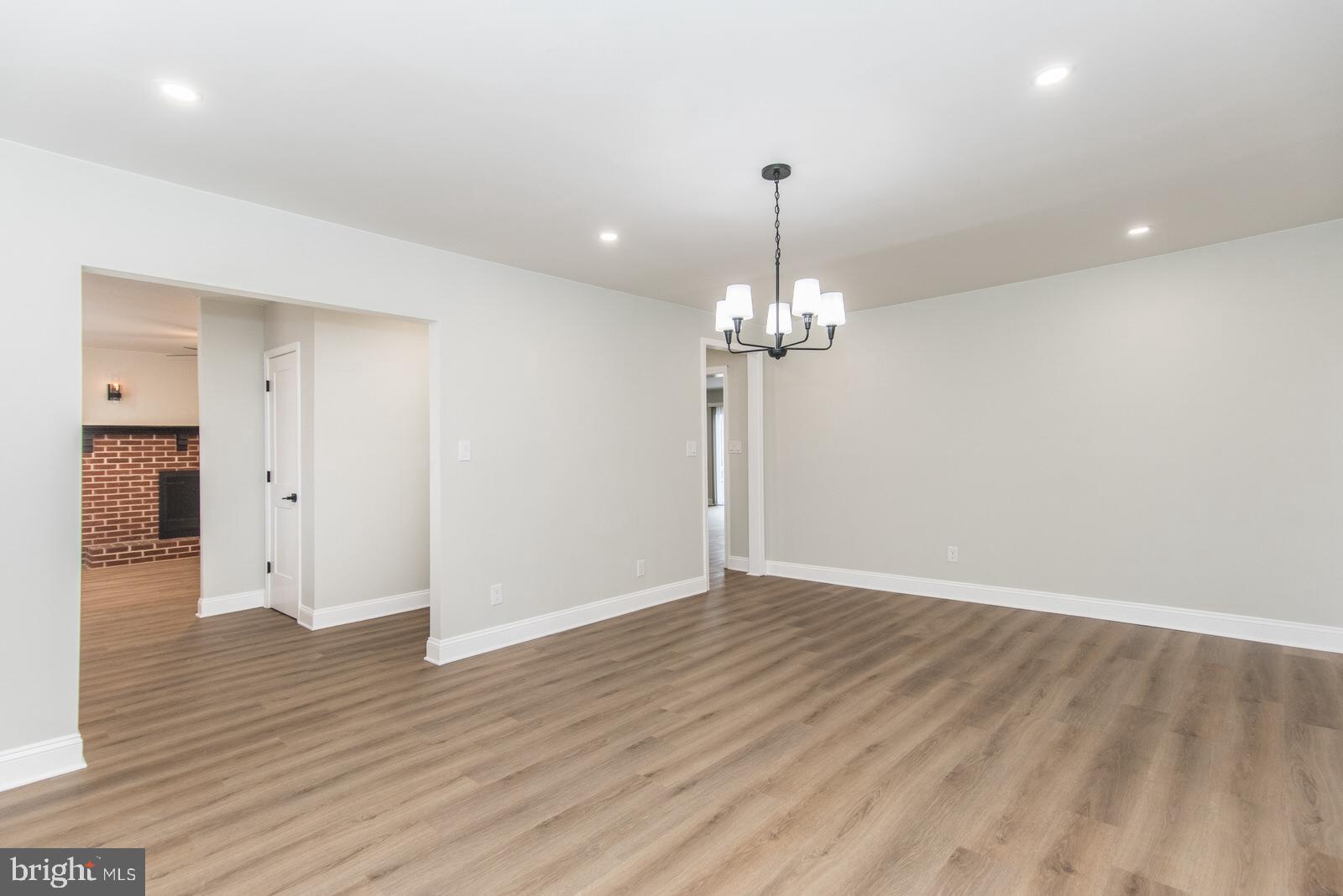 17 KENDALL BOULEVARD