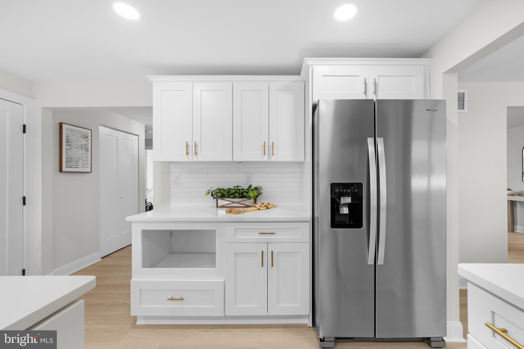 503 VALLEY RUN DRIVE