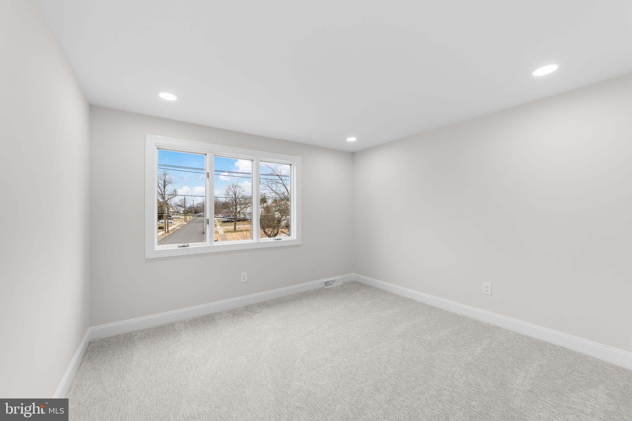 503 VALLEY RUN DRIVE