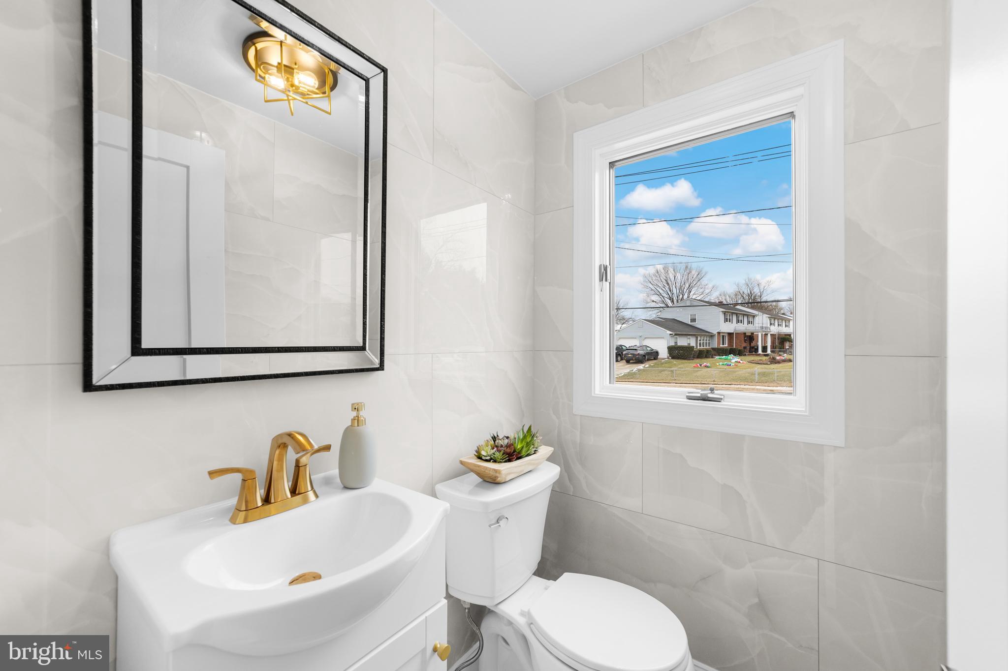 503 VALLEY RUN DRIVE