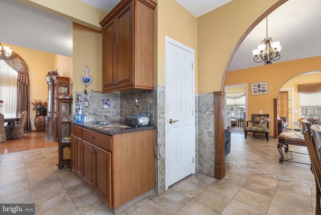 15 KRESSON COURT