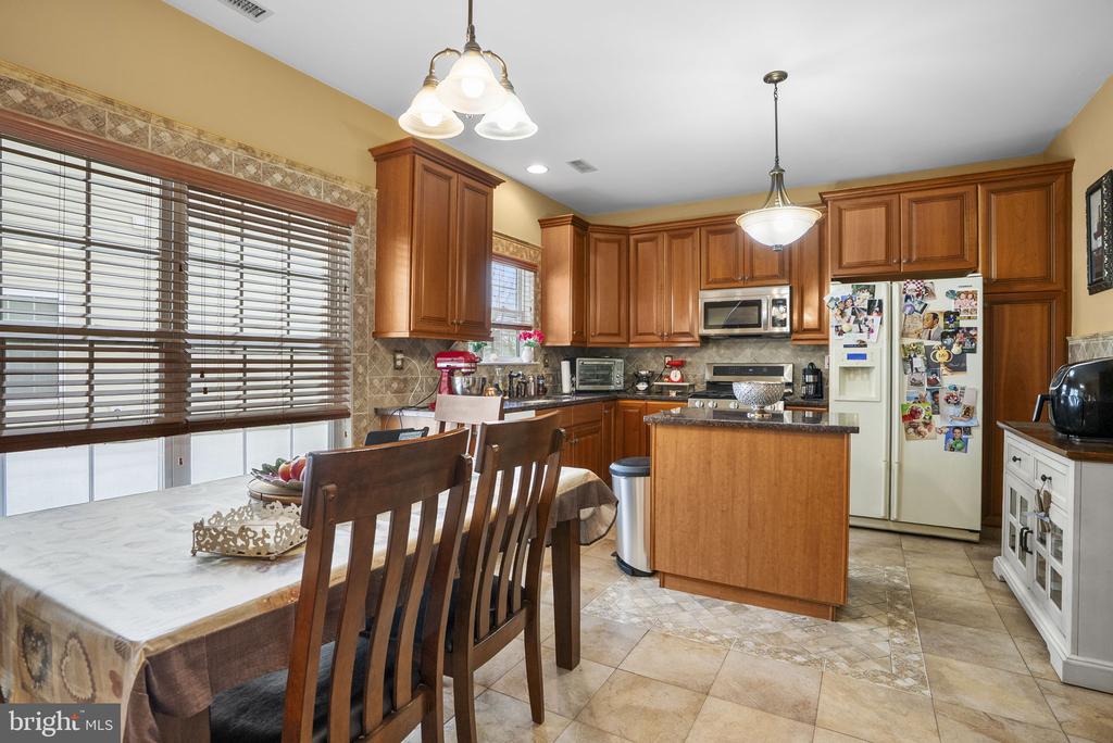 15 KRESSON COURT