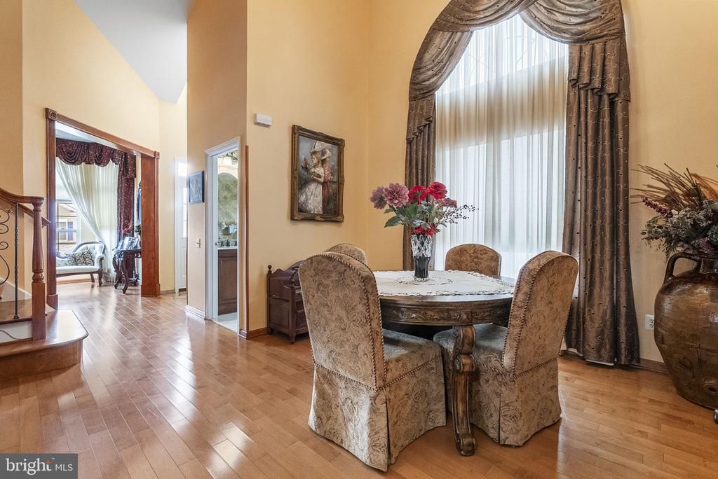 15 KRESSON COURT